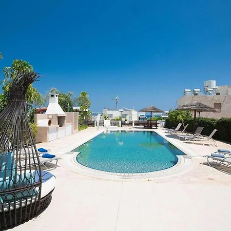 Villa Jason 4 *