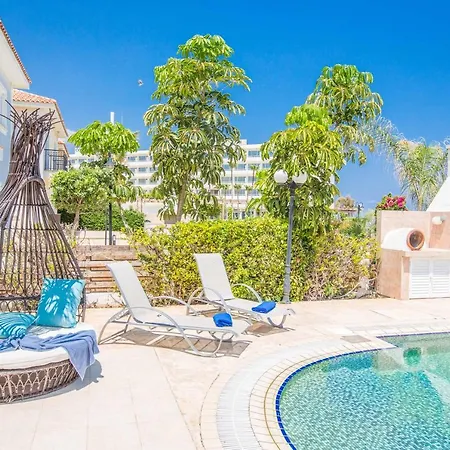 Villa Jason 4 *